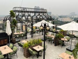 terraces for private parties in hanoi Skyline Bar & Restaurant