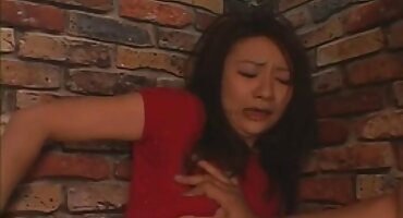 bonbon and chuchu sex Đẹp da trắng brunette quay trên một vòi nước đen dài của một người đàn phim sex gái đẹp ông da đen.